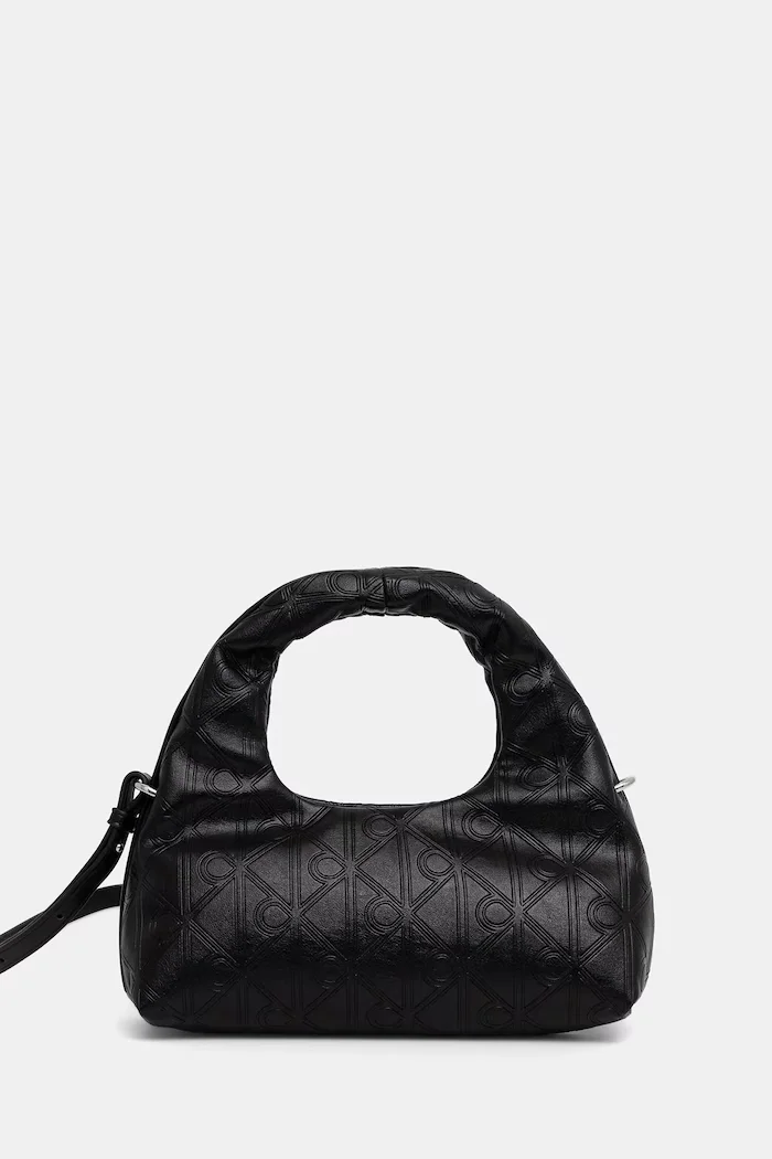 CALVIN KLEIN Чанта в черно LV04F3200G