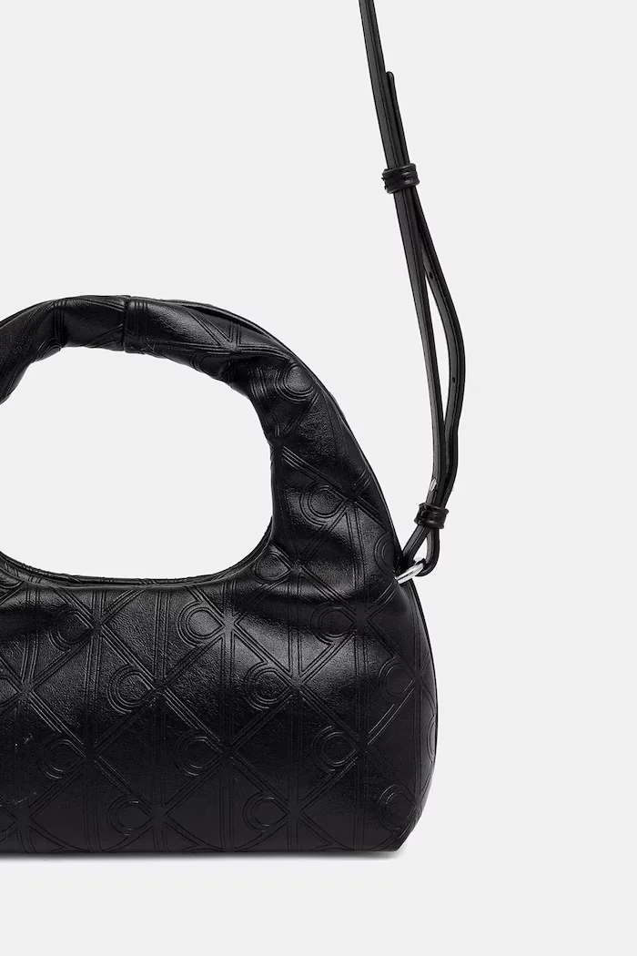 CALVIN KLEIN Чанта в черно LV04F3200G