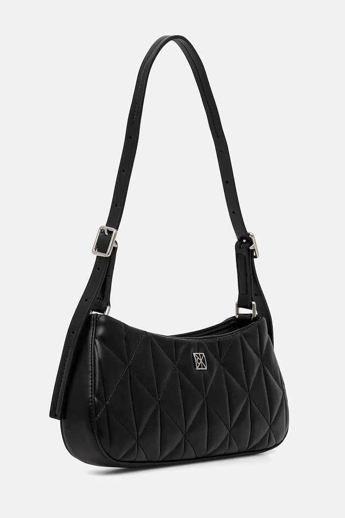 CALVIN KLEIN Чанта в черно LV04F3327G