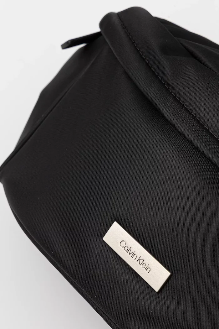 CALVIN KLEIN чанта за кръста мъжка черна LV04D3148G