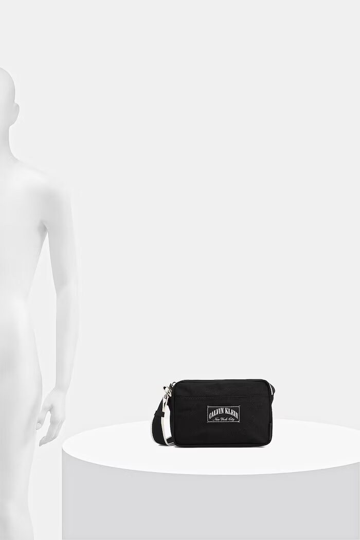 CALVIN KLEIN чанта за рамо черна LV04D3369G