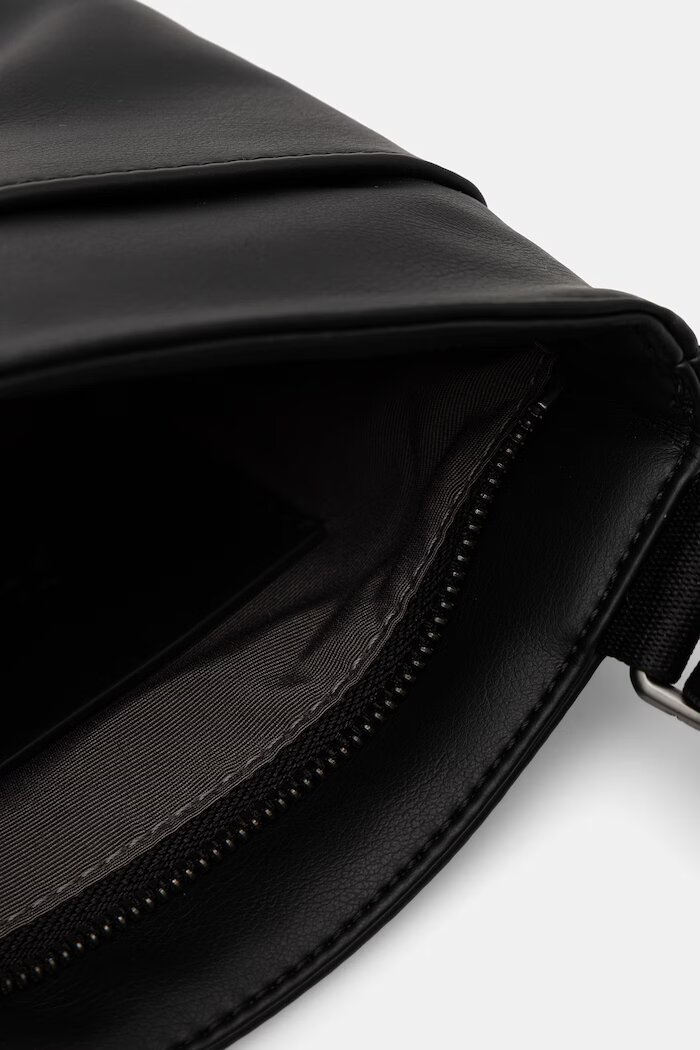 CALVIN KLEIN Чанта за рамо мъжка от имитация на кожа черна LV04D3344G