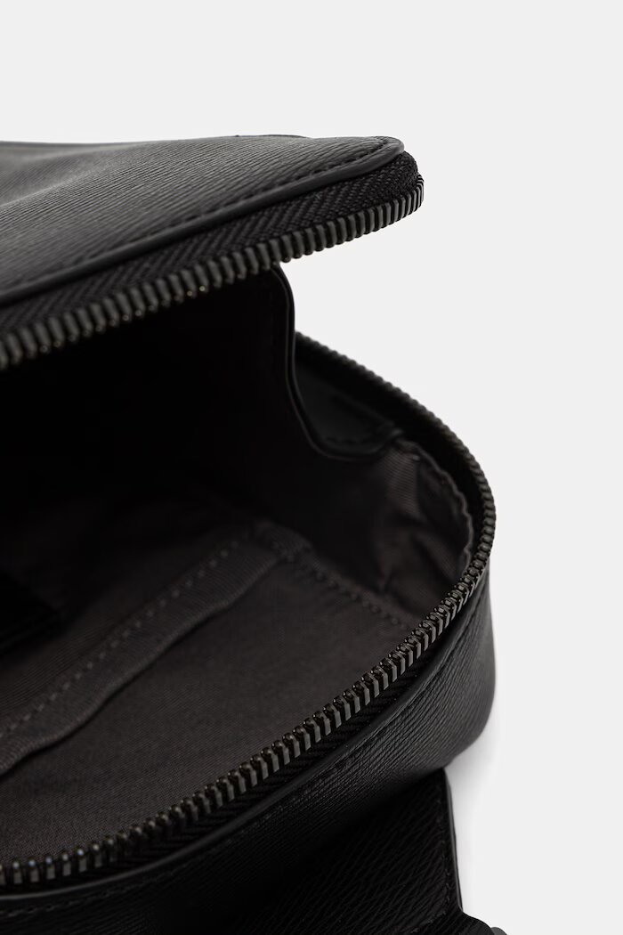 CALVIN KLEIN чанта за врата мъжка от имитация на кожа черна LV04D3292G