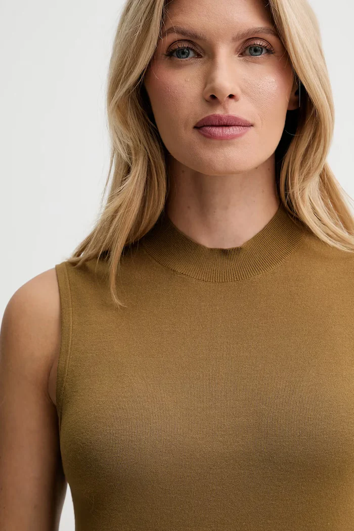 CALVIN KLEIN Елек в кафяво с ниско поло LV044D316G