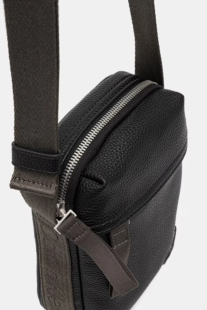 CALVIN KLEIN JEANS Чанта през рамо мъжка в черно LV04G3080G