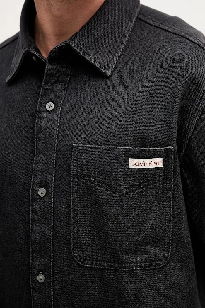 CALVIN KLEIN JEANS Дънкова риза в черно със стандартна кройка с класическа яка LV04RD765G