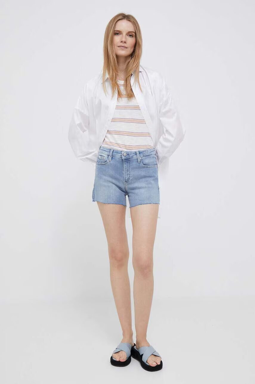 CALVIN KLEIN JEANS Дънкови къси панталони