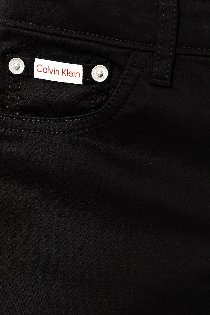 CALVIN KLEIN JEANS Детски панталон в черно с изчистен дизайн IG0IG03005