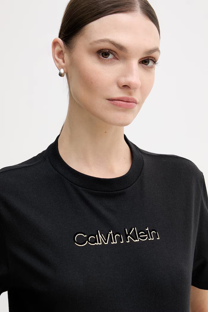 CALVIN KLEIN JEANS Памучна тениска дамска в черно LV047E821G