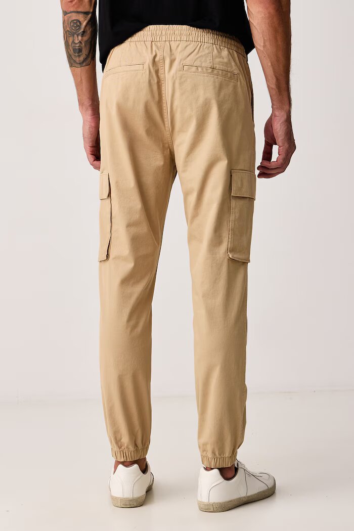 CALVIN KLEIN JEANS панталон карго мъжки от памук с еластан бежов LV04RD608G