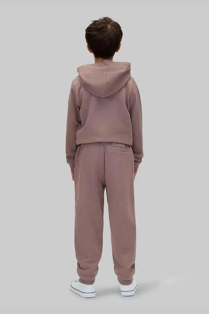 CALVIN KLEIN JEANS спортен панталон за деца от памук кафяв LVCKTJC42B