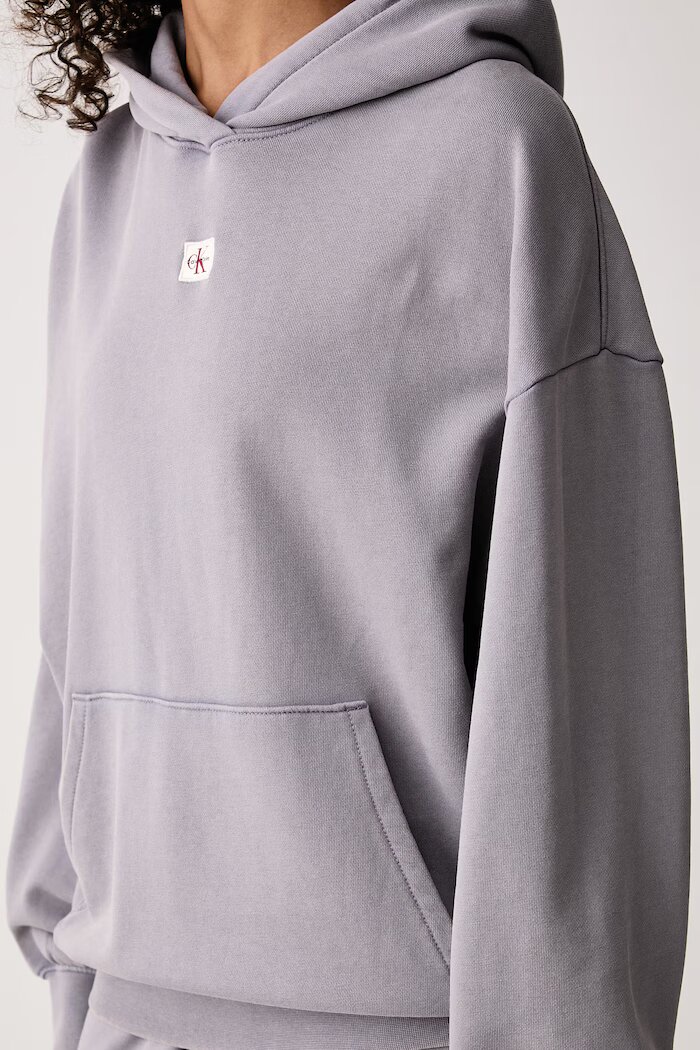 CALVIN KLEIN JEANS суичър с качулка дамски с памук сив LV047H223G