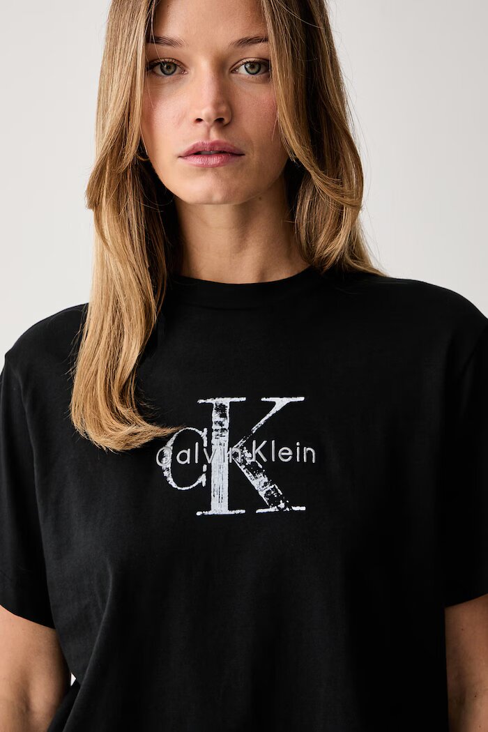 CALVIN KLEIN JEANS тениска дамска от памук черна LV047H802G