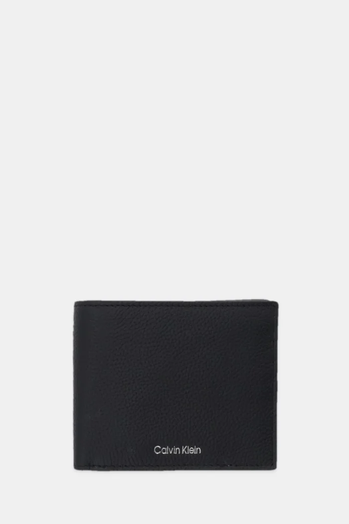 CALVIN KLEIN Кожен портфейл мъжки в черно LV04D1062G