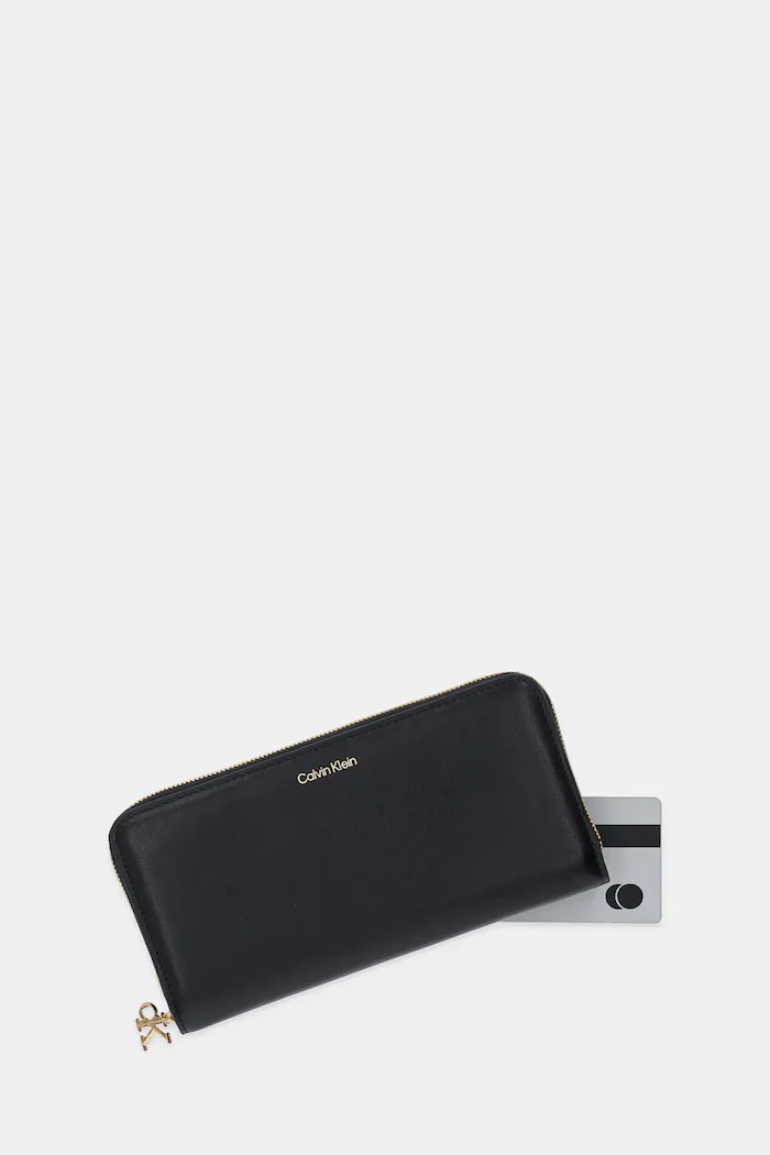 CALVIN KLEIN Кожен портфейл в черно LV04F1093G