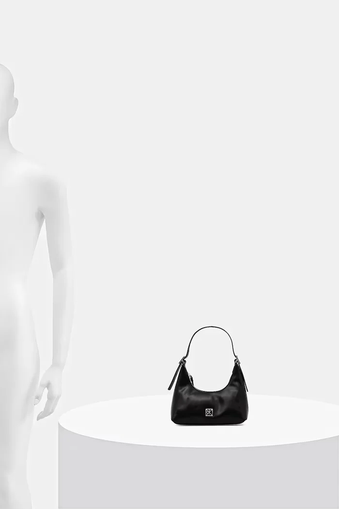 CALVIN KLEIN Кожена чанта в черно LV04F3263G