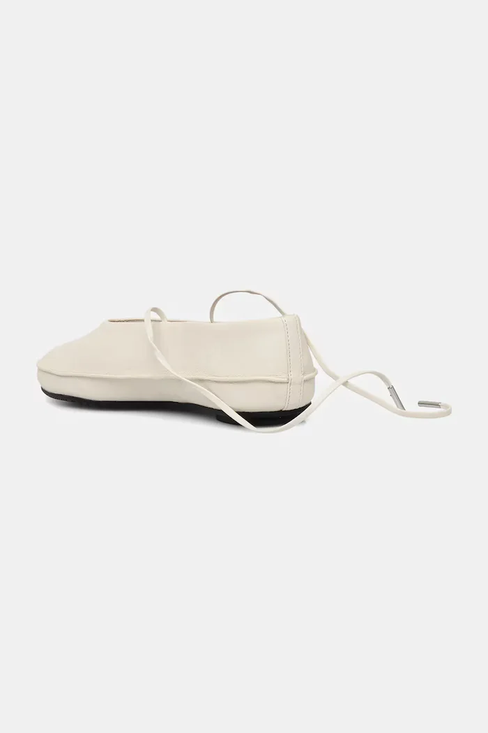 CALVIN KLEIN Кожени балеринки BALLERINA MARY JANE STRAP LTH в бежово HW0HW02656