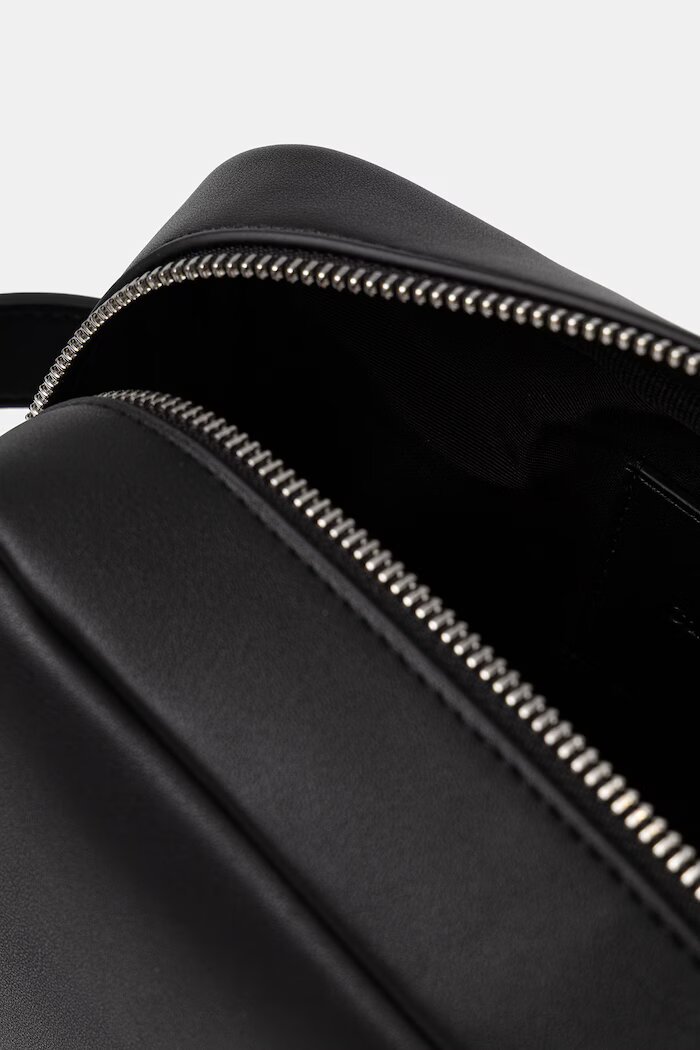 CALVIN KLEIN козметична чанта мъжка черна LV04D1227G