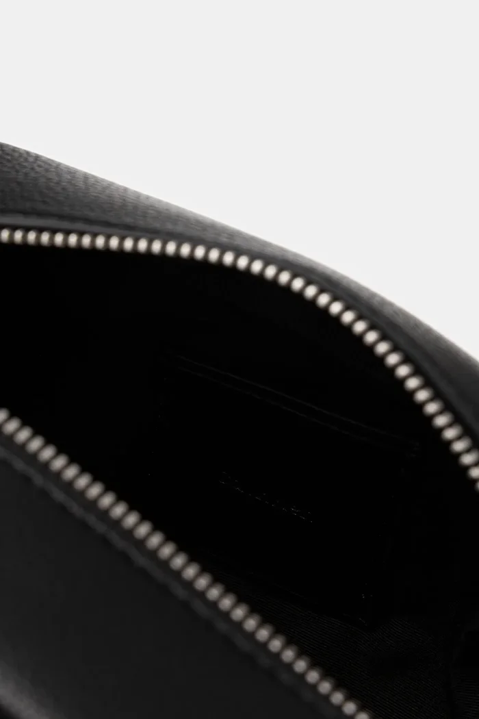 CALVIN KLEIN Козметична чанта в черно LV04D1090G