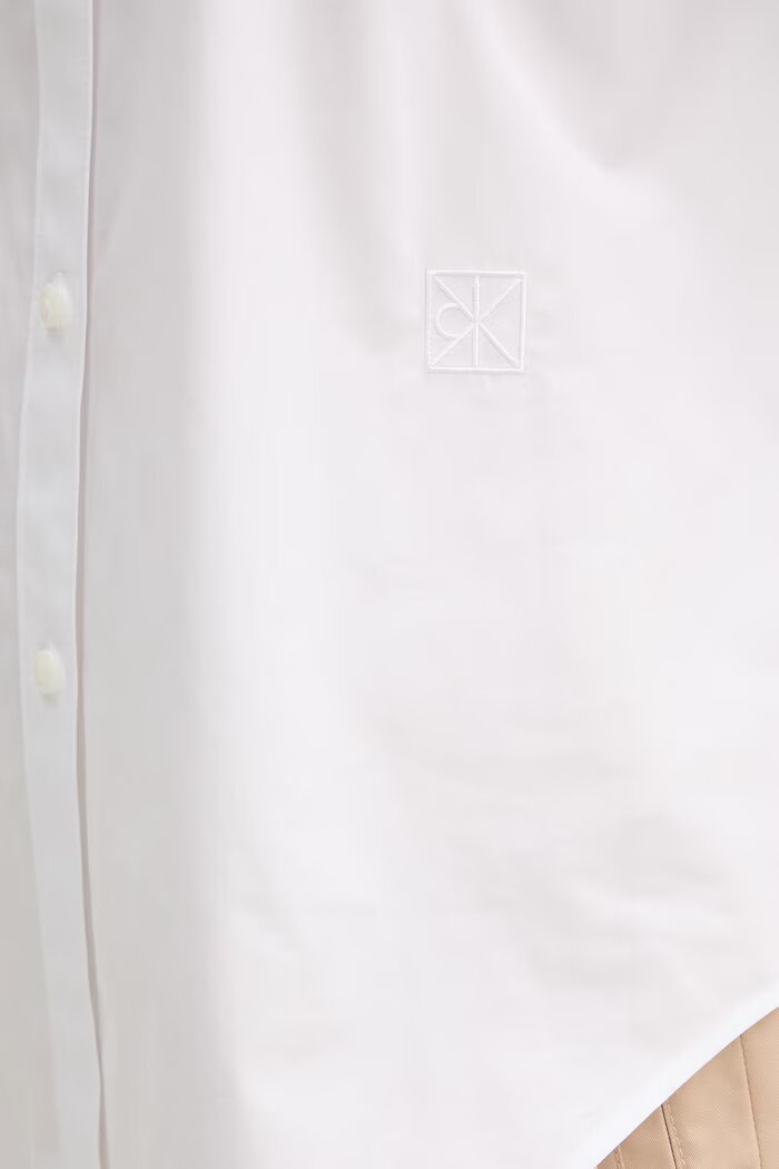 CALVIN KLEIN риза дамска от памук бяла с изчистена шарка LV044F136G
