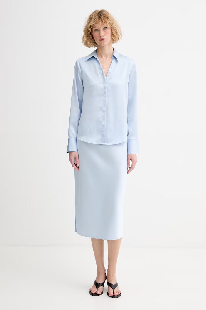 CALVIN KLEIN риза дамска синя с изчистена шарка LV044F129G