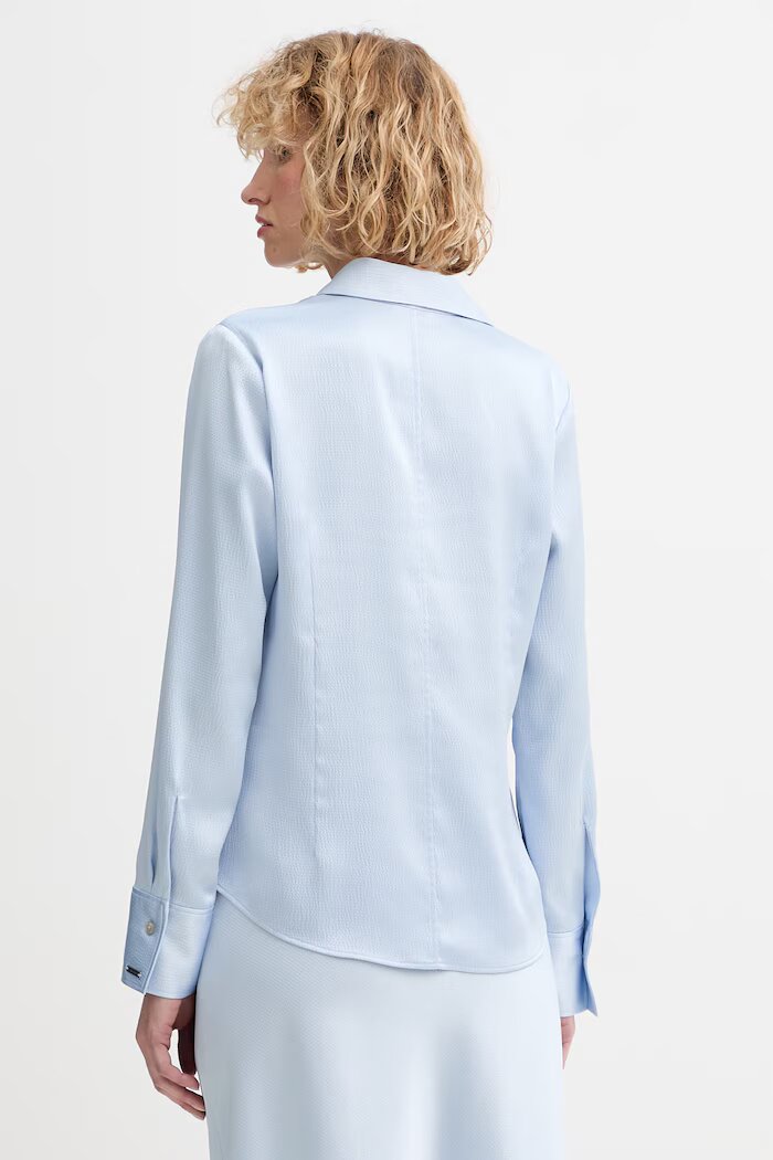 CALVIN KLEIN риза дамска синя с изчистена шарка LV044F129G