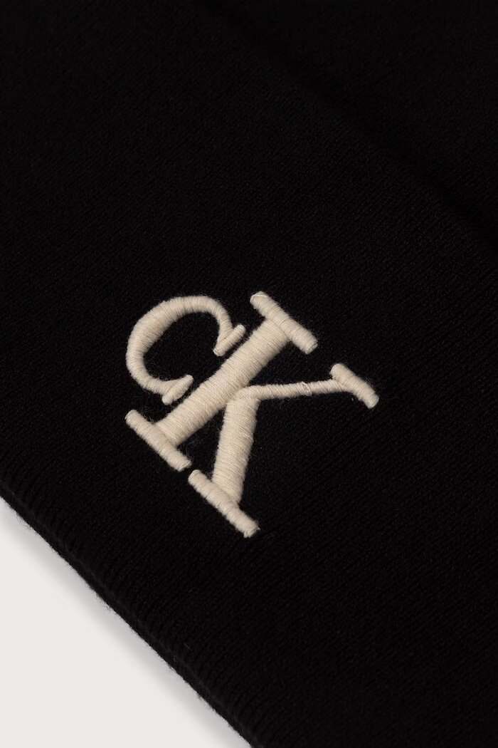 CALVIN KLEIN шапка дамска черна LV04F8098G