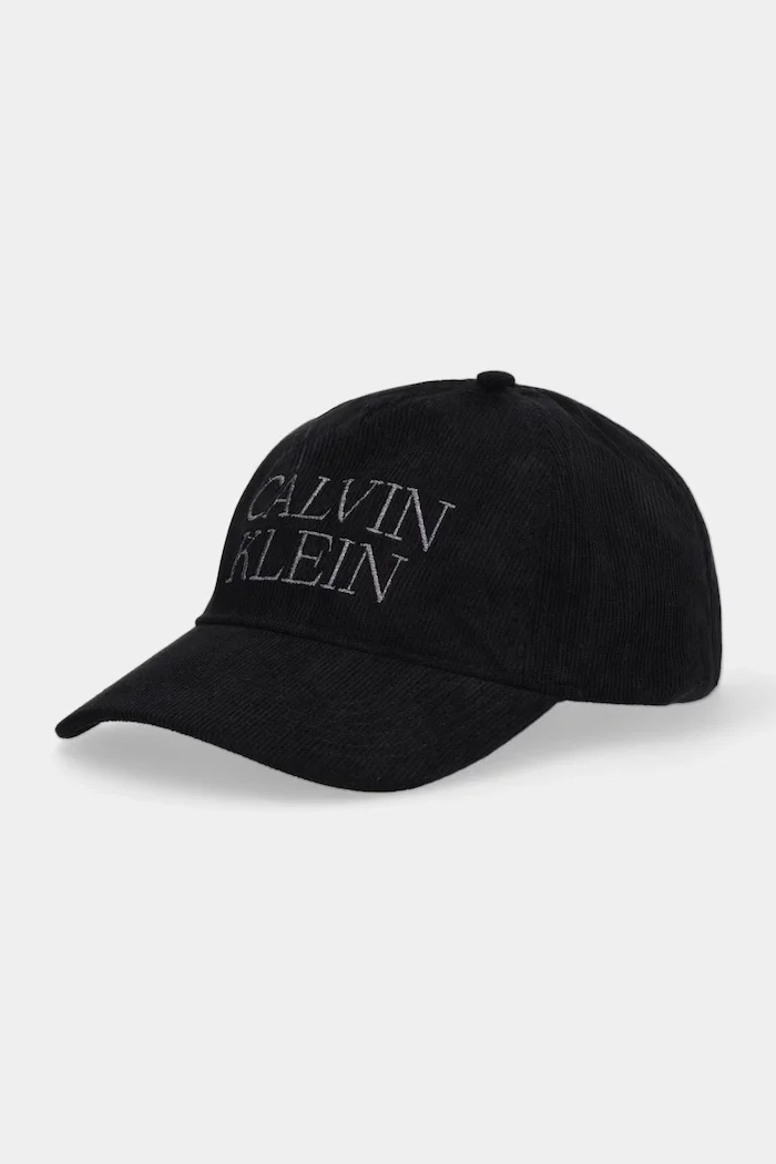 CALVIN KLEIN Шапка с козирка в черно LV04D5064G