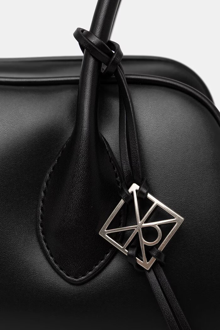 CALVIN KLEIN структурирана чанта дамска от имитация на кожа черна LV04F3369G