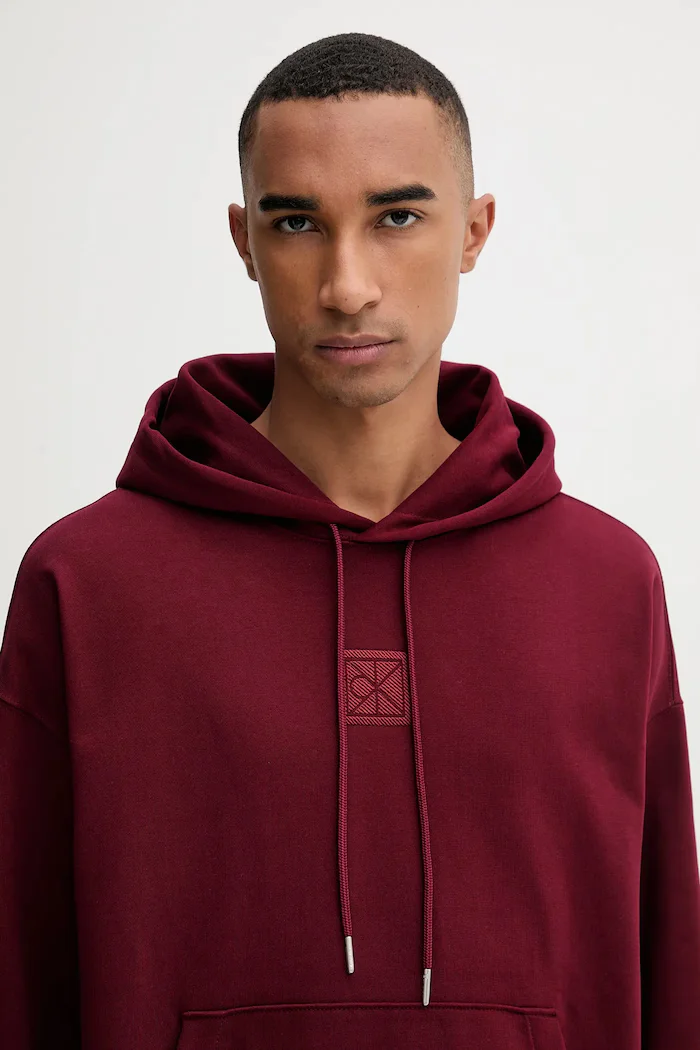 CALVIN KLEIN Суичър мъжки в бордо с качулка с апликация LV14LD225G