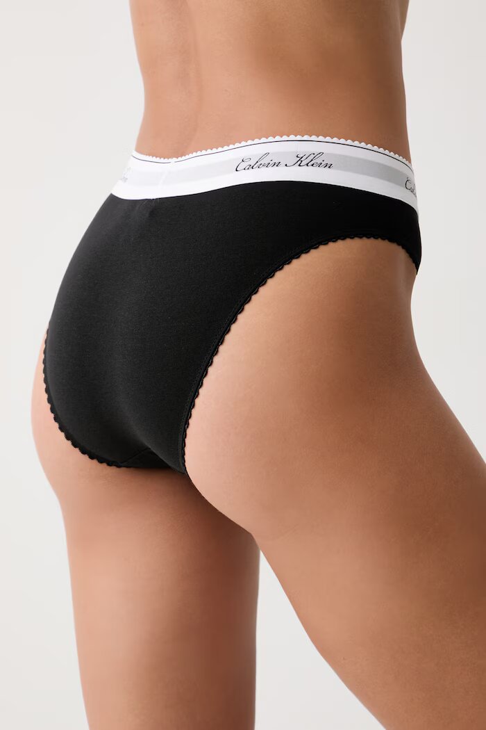Calvin Klein Underwear бикини дамски с памук черни LV00QF9073