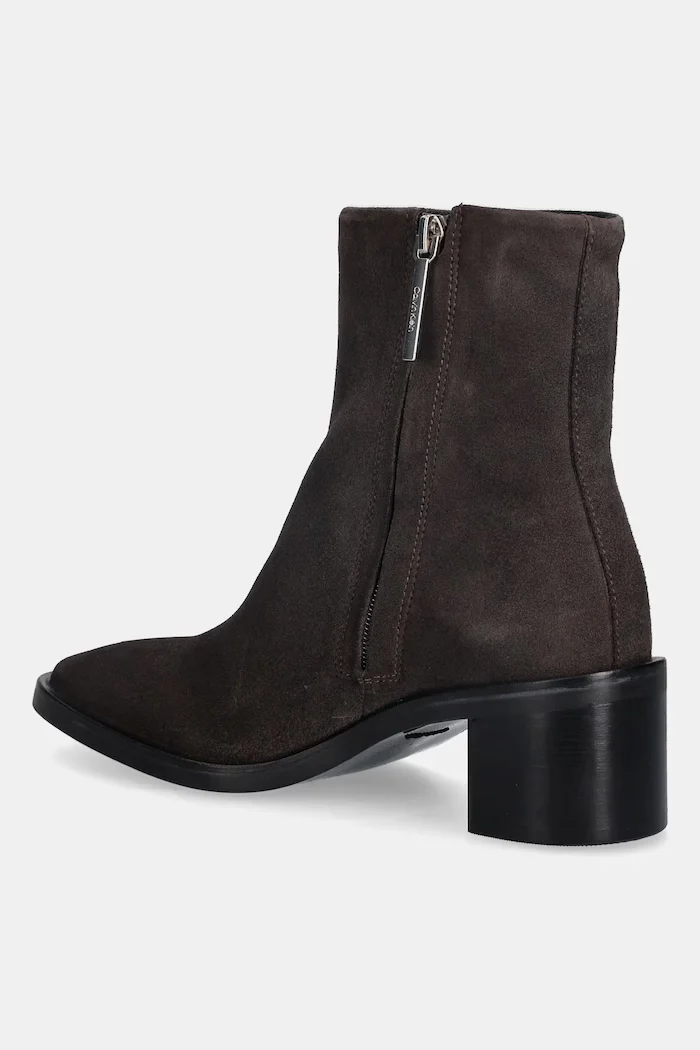 CALVIN KLEIN Велурени боти BLOCK HEEL ZIP BOOT SUE в кафяво с дебел ток HW0HW02592