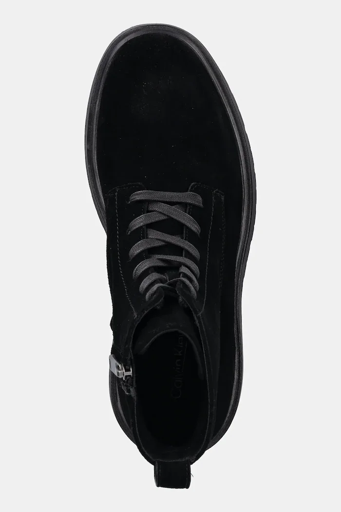 CALVIN KLEIN Велурени обувки COMBAT ESS LACE UP ZIP BOOT SU мъжки в черно YM0YM01371