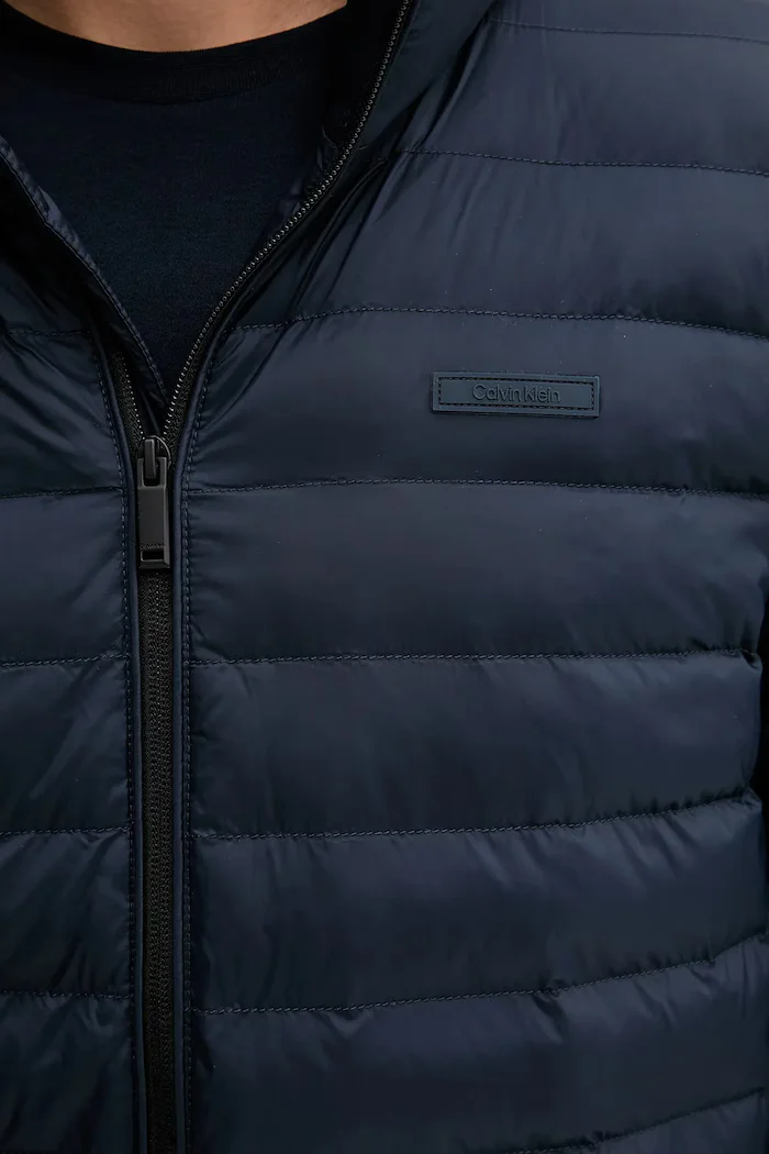 CALVIN KLEIN Яке в тъмносиньо преходен модел LV04LC506G