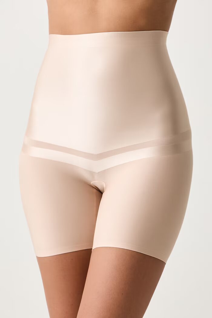 Chantelle оформящ къс панталон дамски Brilliant Shaping бежов C1B550