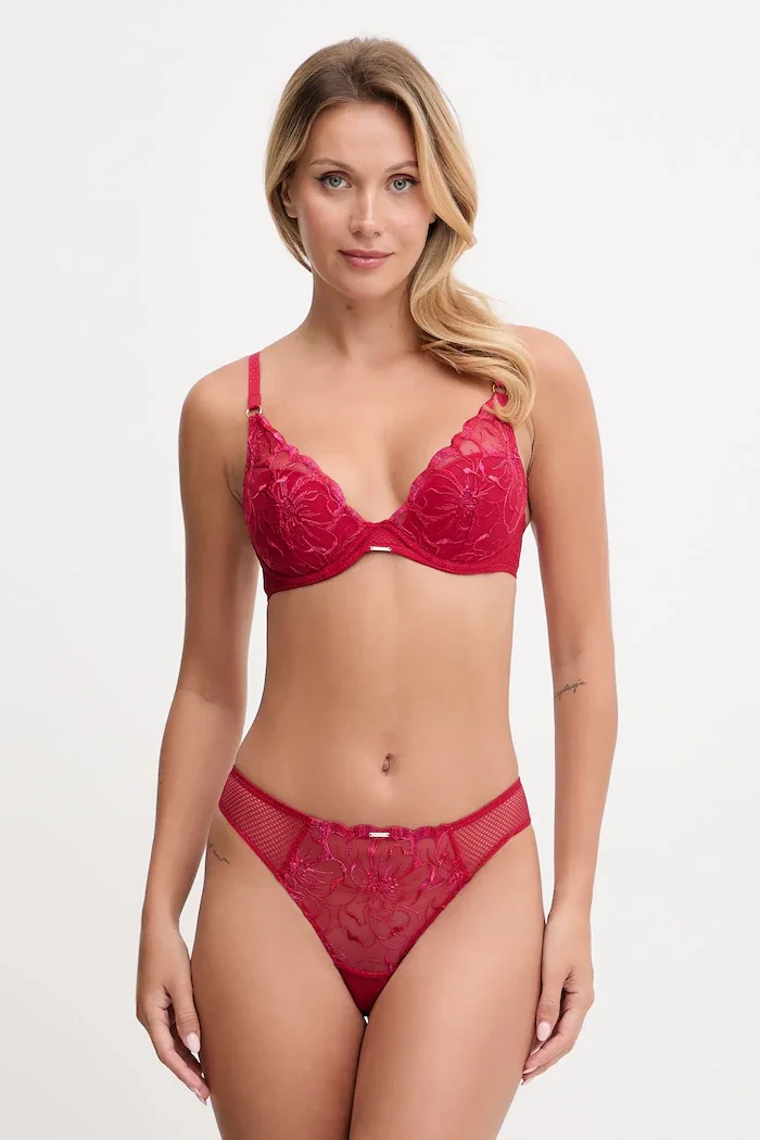Chantelle Сутиен FLEURS в червено от дантела с десен C12M20