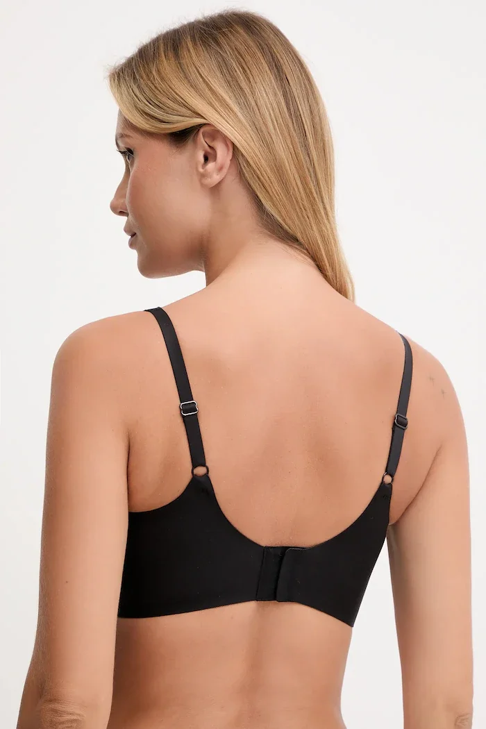 Chantelle сутиен SOFT STRETCH черен C26BQB