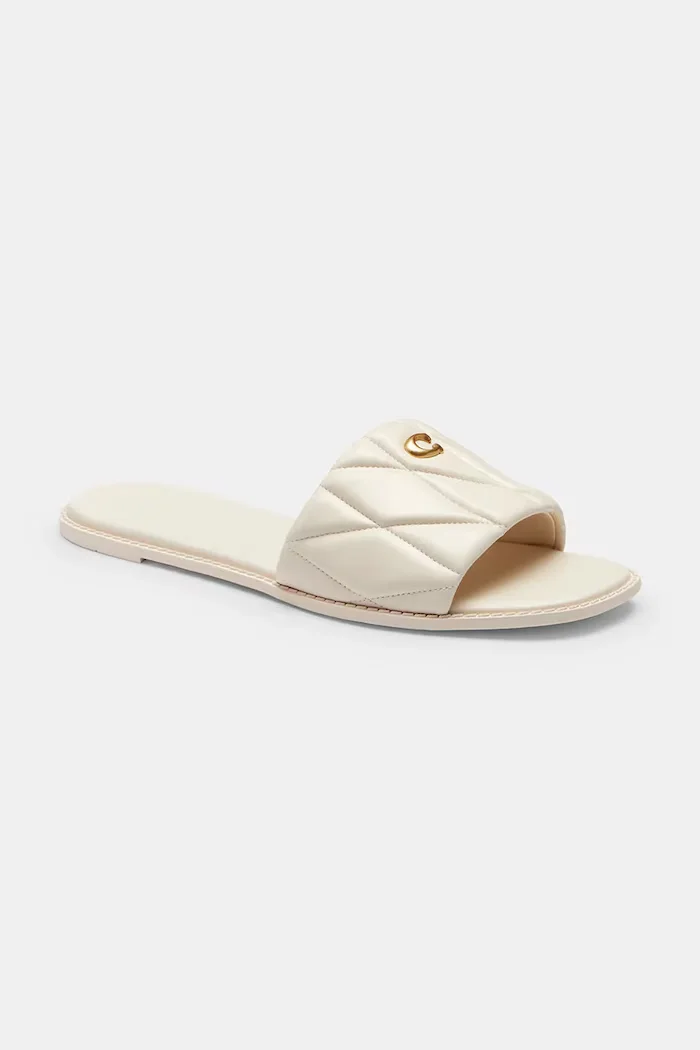 Coach чехли с равна подметка дамски от кожа Holly Quilted Leather Sandal бели CEF42