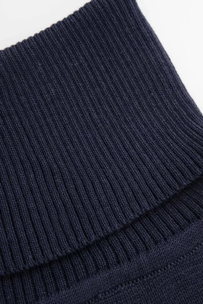Coccodrillo Детски кръгъл шал в тъмносиньо с изчистен дизайн BASIC ACCESSORIES
