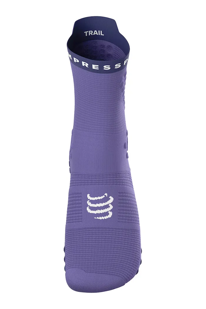 Compressport спортни чорапи Pro Racing v4.0 виолетови XU00048B