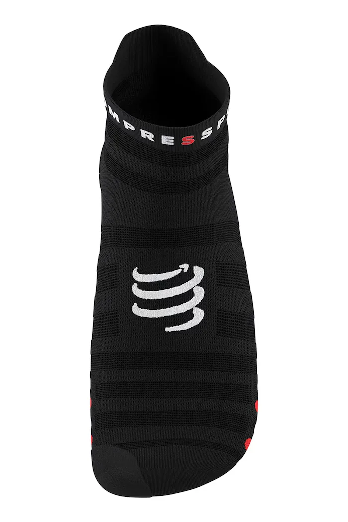 Compressport спортни чорапи ProRacingSocks v4.0 Ultralight черни XU00051B