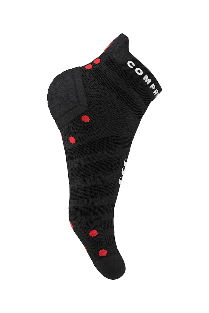 Compressport спортни чорапи ProRacingSocks v4.0 Ultralight черни XU00051B