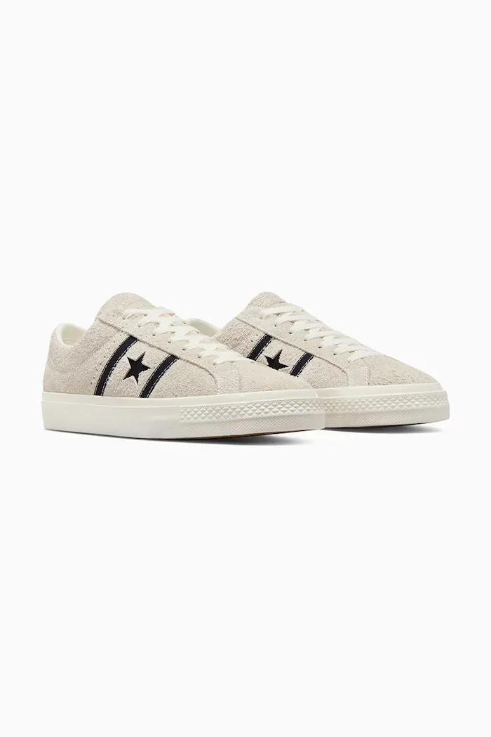 Converse Велурени кецове One Star Academy Pro в бежово A06424C