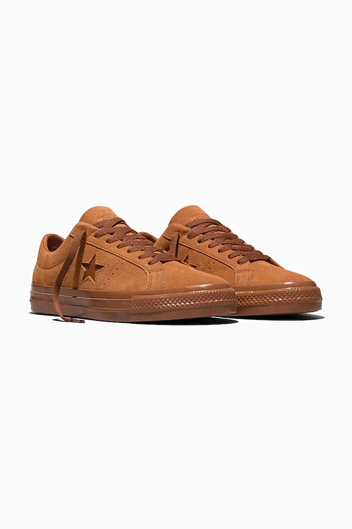Converse Велурени маратонки One Star Pro мъжки в кафяво A15822C