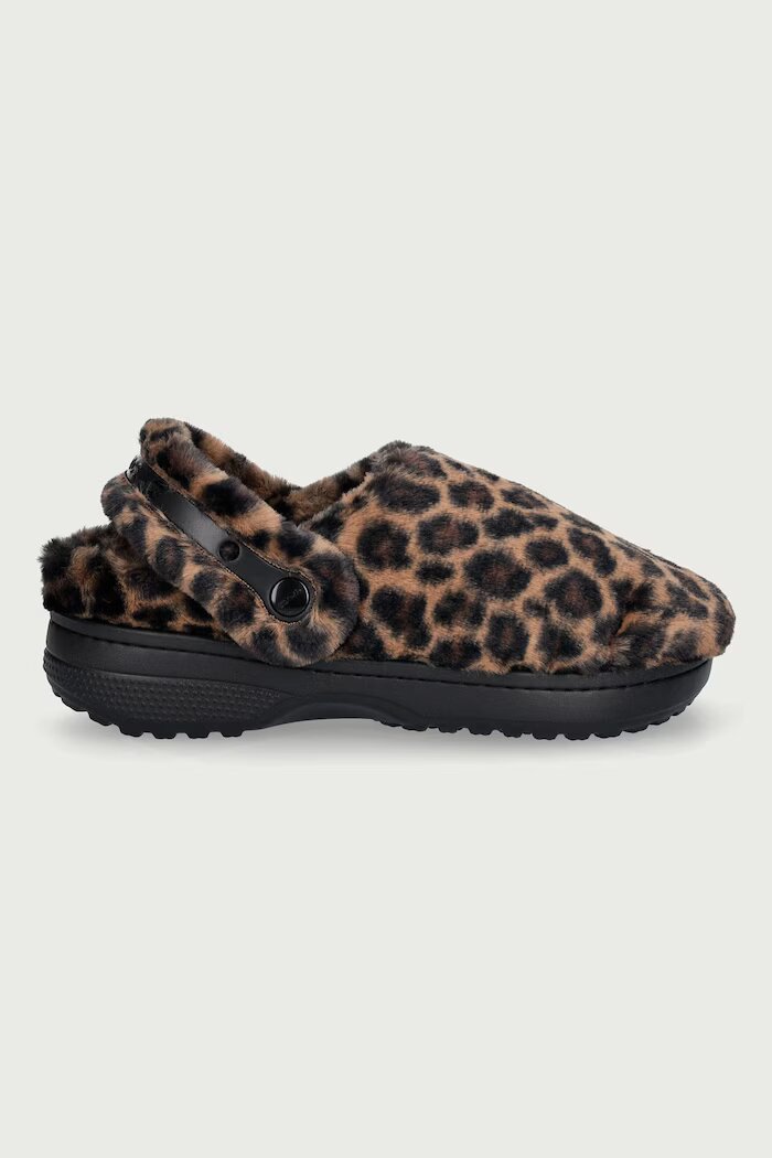 Crocs чехли дамски Classic Unfurgetabble Animal Clog кафяви 212002