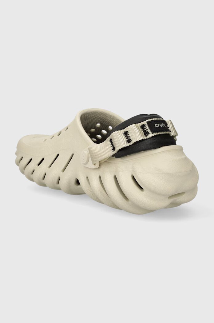 Crocs Чехли Echo Clog в бежово с платформа 207937