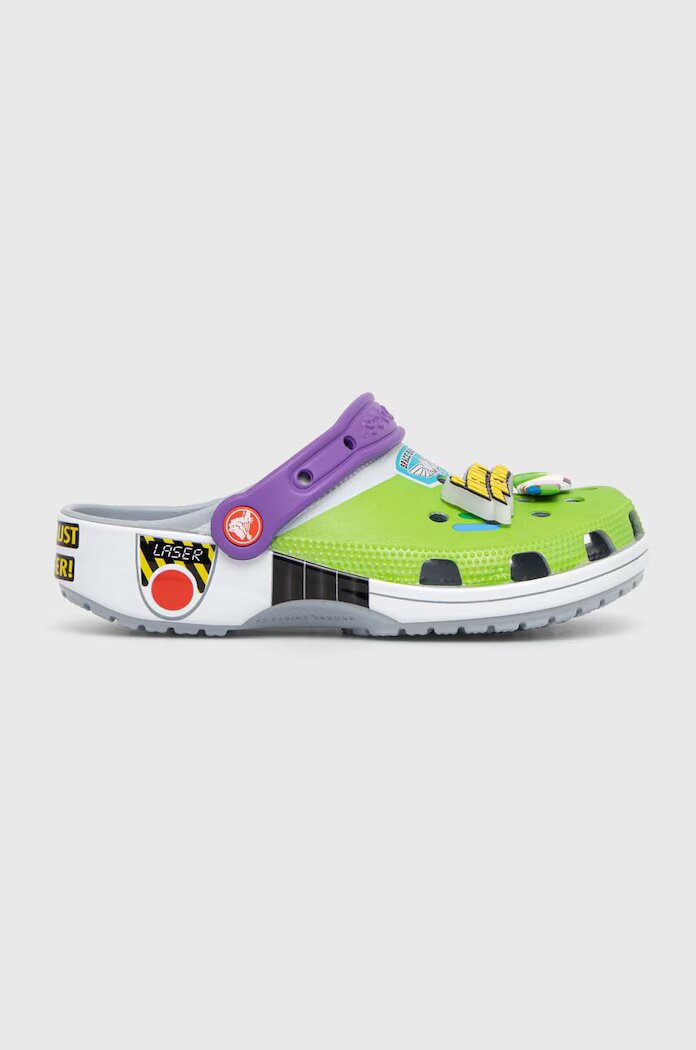 Crocs Чехли Toy Story Buzz Classic Clog в зелено 209545