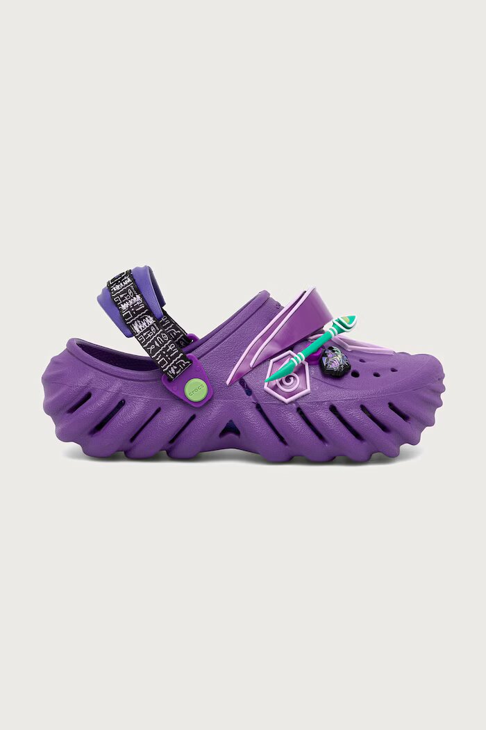 Crocs чехли Yugioh Dark Magician Clog виолетови 213591