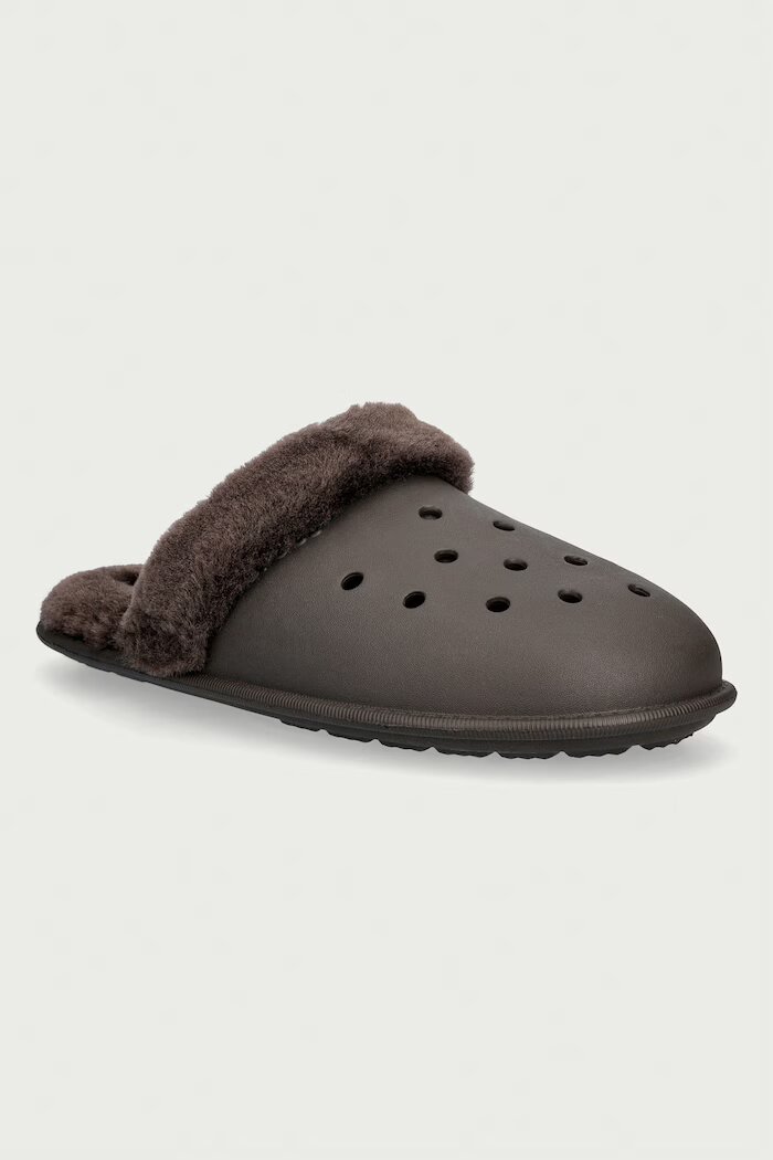 Crocs пантофи Classic Fuzz Scuff Slipper кафяви 212143