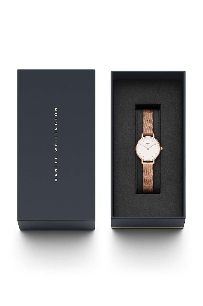 Daniel Wellington Часовник Petite 24 Pressed дамски в розово